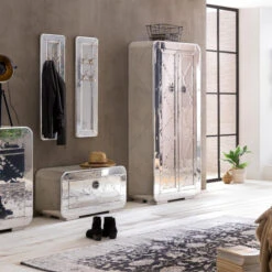 Wandkast Aluminium Zilver Met Planken -WOOOD Verkoopwinkel aluminium wandkast met planken witold lavis 01