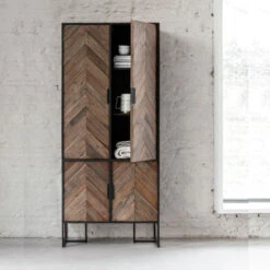 Zwarte Kast Met Visgraat Deuren -WOOOD Verkoopwinkel bergkast met een visgraat patroon dtp home criss cross 08