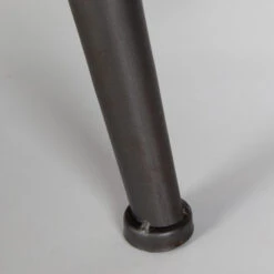 Vitrinekast Staal En Hout 15 Vitrinekast Staal En Hout -WOOOD Verkoopwinkel halfhoge vitrinekast damian lumz home 06