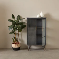 Zwarte Wandkast Met Geribbeld Glas -WOOOD Verkoopwinkel kare design gomera zwarte wandkast met geribbeld glas 03