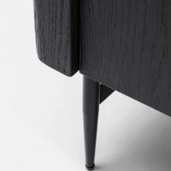 Zwarte Design Ladenkast -WOOOD Verkoopwinkel kare design milano zwarte design ladenkast 04