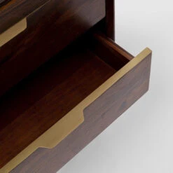 Smalle Vitrinekast Sheeshamhout 20 Smalle Vitrinekast Sheeshamhout -WOOOD Verkoopwinkel kare design ravello smalle vitrinekast sheeshamhout 09