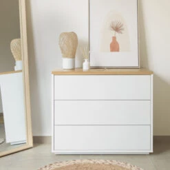 Witte Ladekast Met Eiken Blad