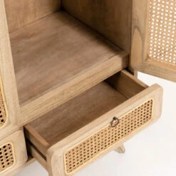 Webbing Kast Naturel Rotan -WOOOD Verkoopwinkel kave home nalu houten wandkast met webbing 06