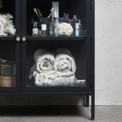 Metale Kastje 2 Deuren -WOOOD Verkoopwinkel metale kastje 2 deuren bodio rise 06