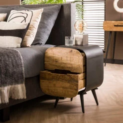 Nachtkastje Met 2 Mangohouten Lades -WOOOD Verkoopwinkel nachtkastje met 2 mangohouten lades carve giani 02