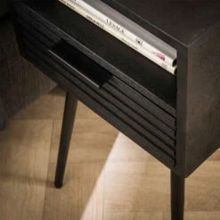 Nachtkastje Zwart Mangohout -WOOOD Verkoopwinkel nachtkastje zwart mangohout marina giani 03