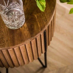 Rond Nachtkastje Mangohout -WOOOD Verkoopwinkel rond nachtkastje mangohout tweak giani 04