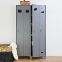 WOOOD Hoge Lockerkast Van Grenen -WOOOD Verkoopwinkel woood stijn hoge lockerkast van grenen 05