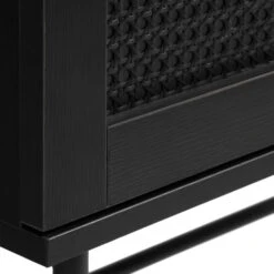 Zwarte Rotan Nachtkastje -WOOOD Verkoopwinkel zwarte rotan bijzettafel bodio pose 05